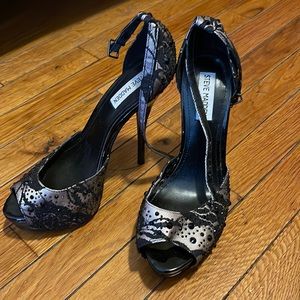 Steve Madden Hadley size 9